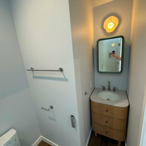 bathroom (1)